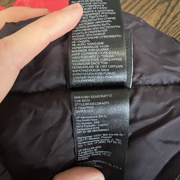 The North Face Women’s  550 Goose Down Quilted Full Zip Puffer Jacket Red Size M - Picture 13 of 13